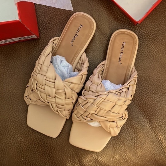 🆕✨Pierre Dumas Braided Criss Cross Sandals✨ - Picture 6 of 9